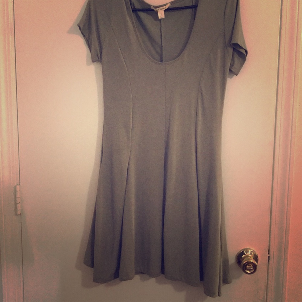 Francesca dress size small